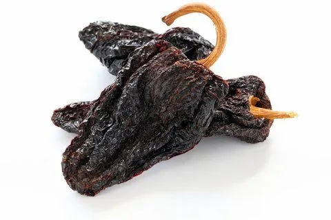 Whole Ancho Chile Peppers – Chile Ancho Entero 5 lb Foodservice Bag