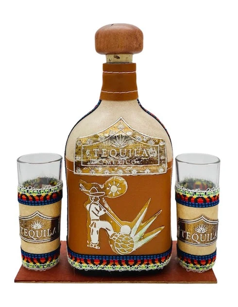 La Mexicana Leather Pachita with 2 Tequila Shot Glasses - 1 Set